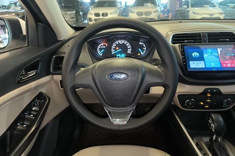 Used Ford Escort 2015 1.5L Automatic Comfort Edition Steering Wheel