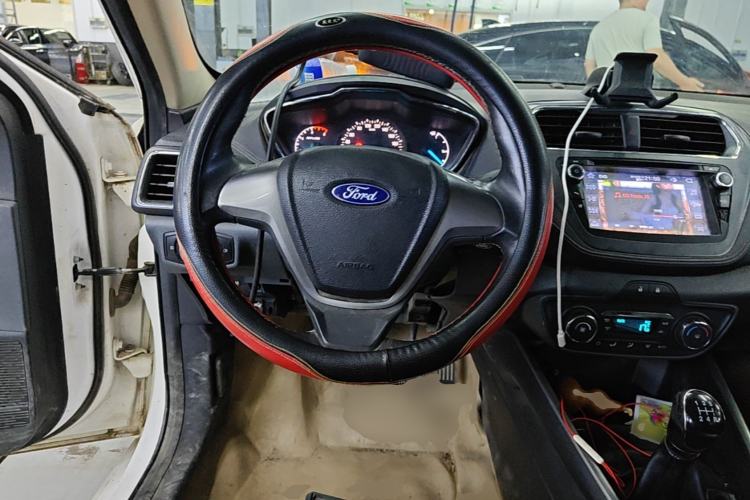 Used Ford Escort 2015 1.5L Manual Fashion Edition Steering Wheel