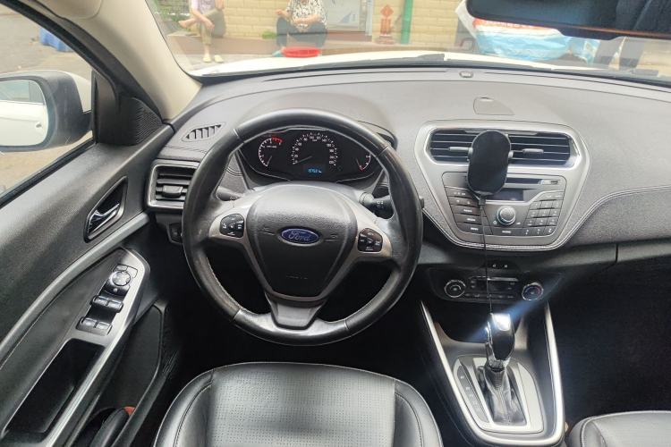 Used Ford Escort 2015 1.5L Automatic Fashion Model Steering Wheel