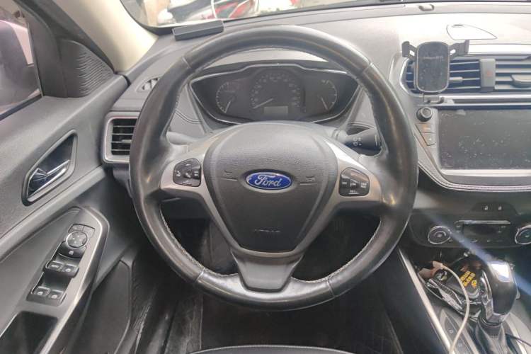 Used Ford Escort 2015 1.5L Automatic Fashion Model Steering Wheel