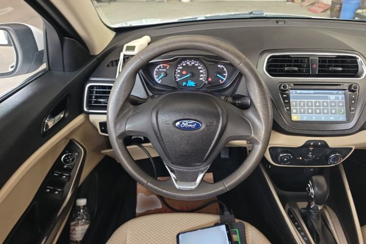 Used Ford Escort 2015 1.5L Automatic Comfort Edition Steering Wheel