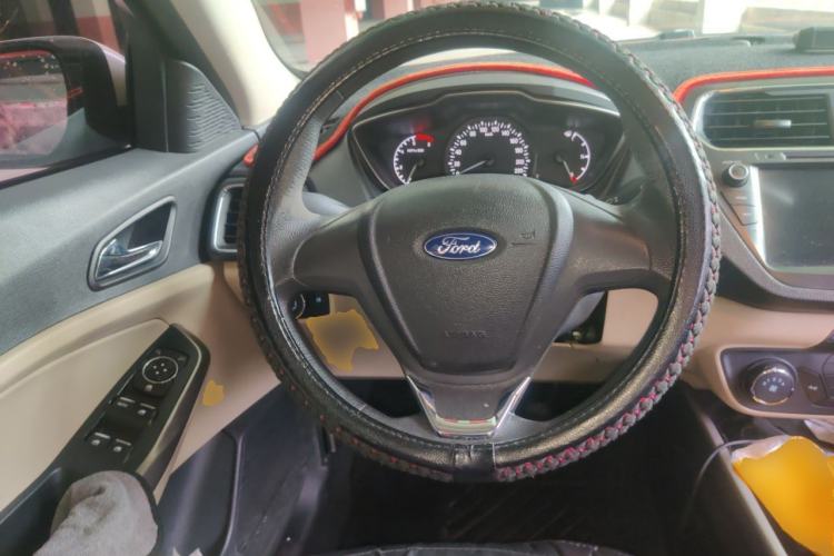 Used Ford Escort 2015 1.5L Manual Comfort Model Steering Wheel