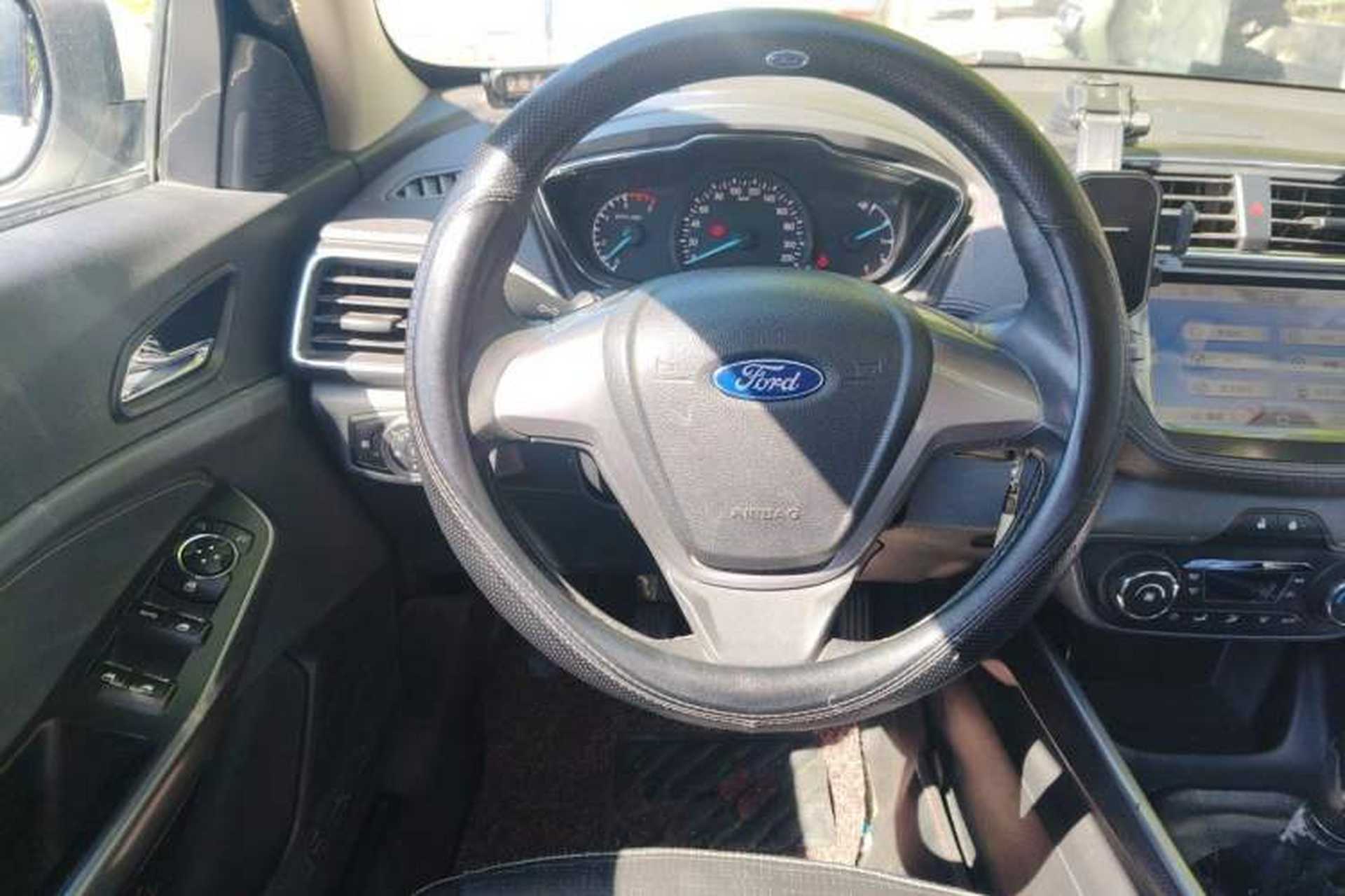 Used Ford Escort 2015 1.5L Manual Fashion Edition Steering Wheel