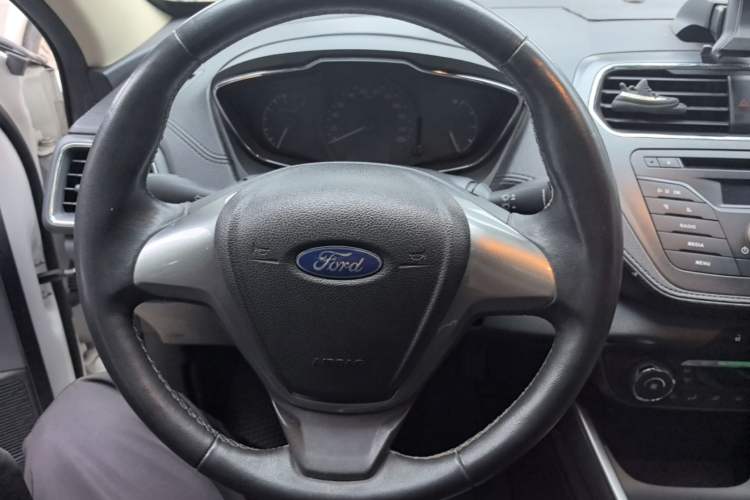 Used Ford Escort 2015 1.5L Manual Fashion Edition Steering Wheel