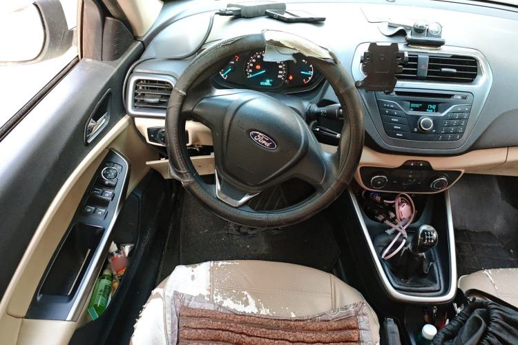 Used Ford Escort 2015 1.5L Manual Comfort Model Steering Wheel