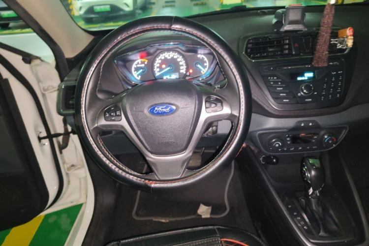 Used Ford Escort 2015 1.5L Automatic Fashion Model Steering Wheel