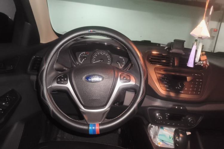 Used Ford Escort 2015 1.5L Automatic Fashion Model Steering Wheel