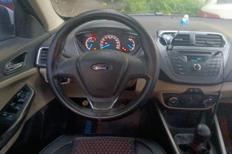 Used Ford Escort 2015 1.5L Manual Comfort Model Steering Wheel