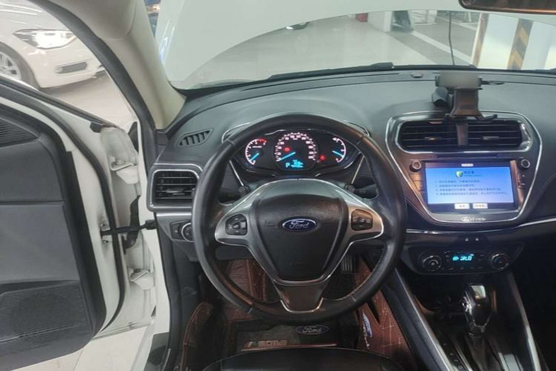 Used Ford Escort 2015 1.5L Automatic Fashion Model Steering Wheel