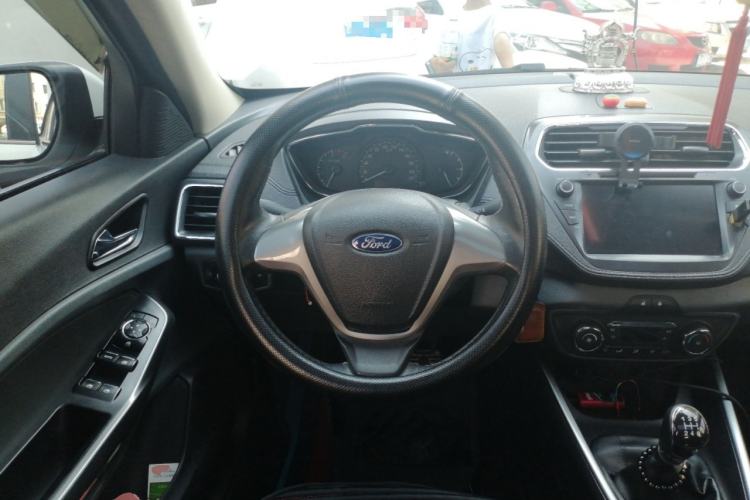 Used Ford Escort 2015 1.5L Manual Fashion Edition Steering Wheel