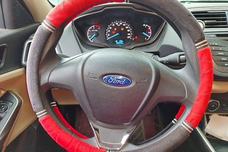 Used Ford Escort 2015 1.5L Manual Comfort Model Steering Wheel