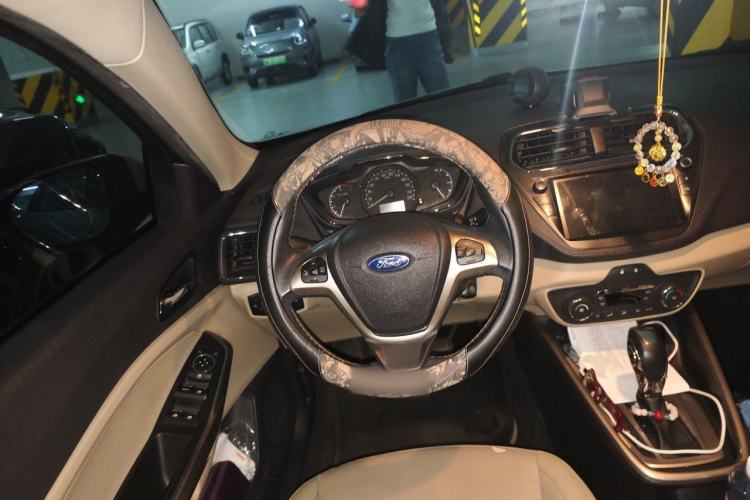 Used Ford Escort 2015 1.5L Automatic Fashion Model Steering Wheel