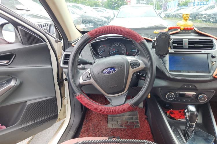 Used Ford Escort 2015 1.5L Automatic Fashion Model Steering Wheel