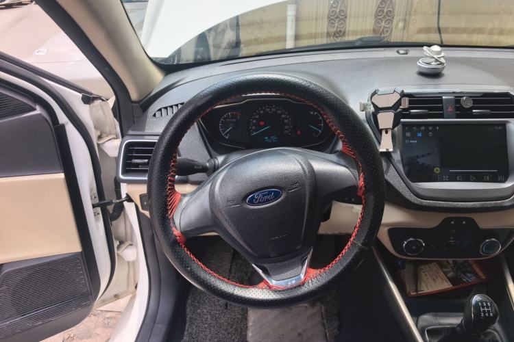Used Ford Escort 2015 1.5L Manual Comfort Model Steering Wheel