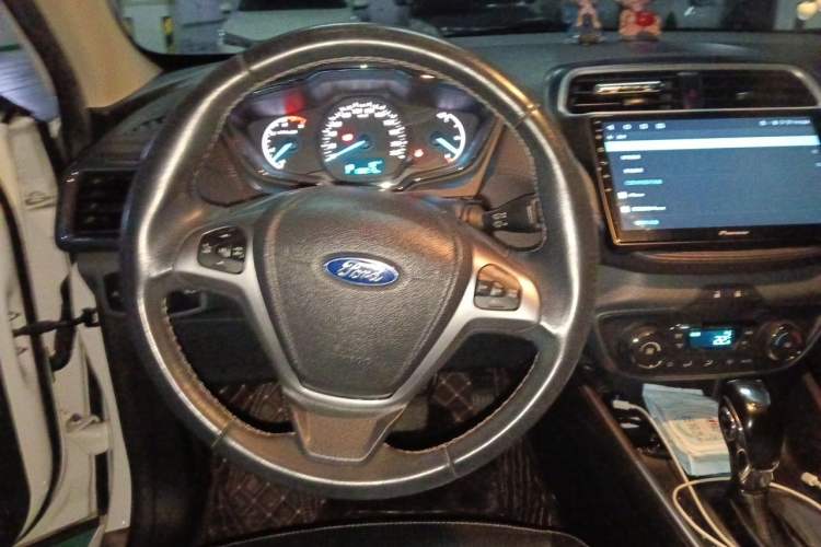 Used Ford Escort 2015 1.5L Automatic Fashion Model Steering Wheel