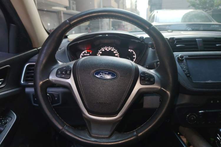 Used Ford Escort 2015 1.5L Automatic Fashion Model Steering Wheel