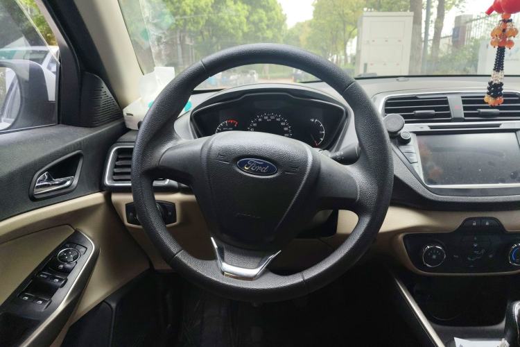 Used Ford Escort 2015 1.5L Manual Comfort Model Steering Wheel