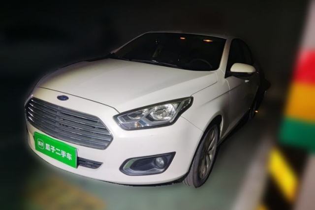 Used Ford Escort 2015 1.5L Automatic Fashion Model