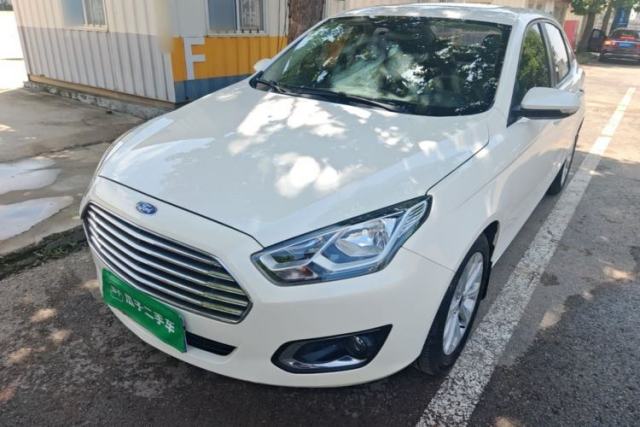 Used Ford Escort 2015 1.5L Automatic Fashion Model