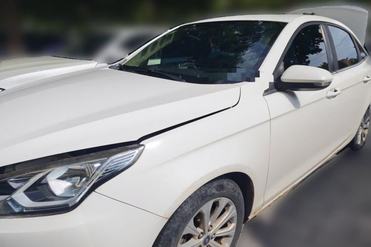Ford Escort 2015 1.5L Manual Fashion Edition usata Guazi used car, China used car export, Used car for sale, Used cars, Cheapest cars for sale