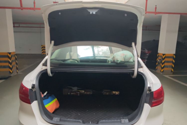 Used Ford Escort 2015 1.5L Automatic Comfort Edition Trunk