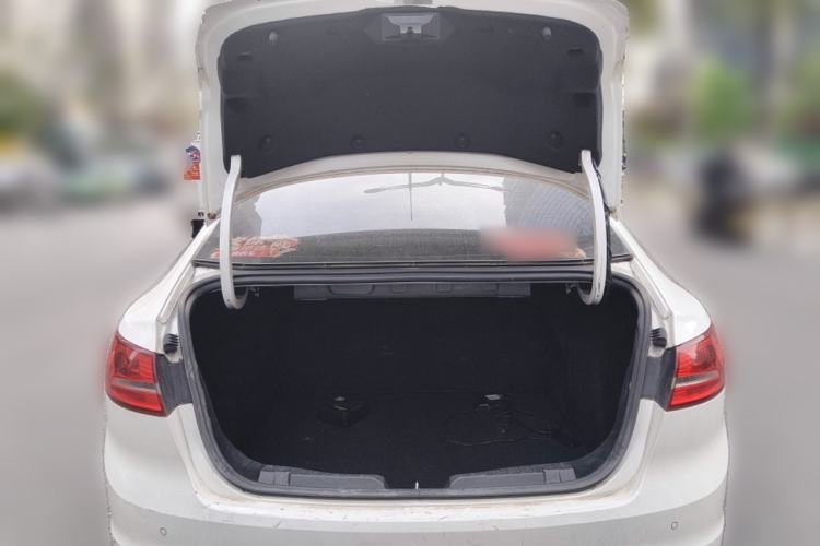 Used Ford Escort 2015 1.5L Automatic Fashion Model Trunk