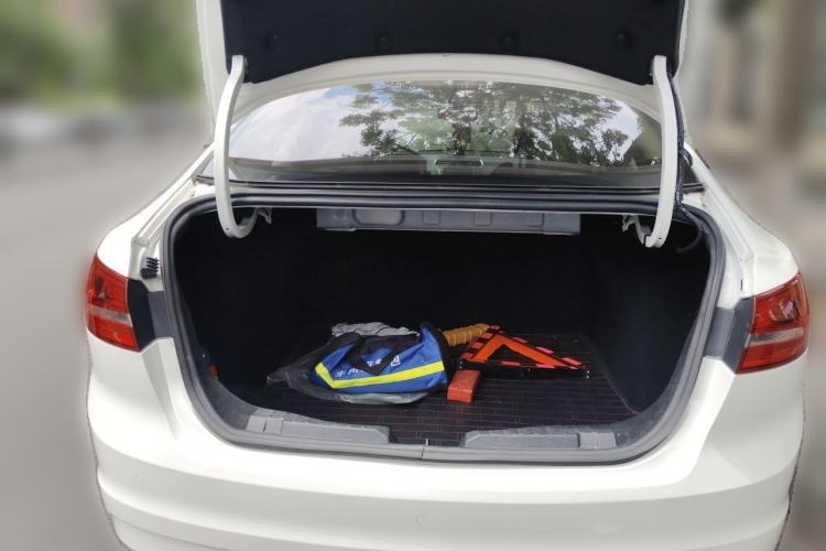 Used Ford Escort 2015 1.5L Automatic Fashion Model Trunk