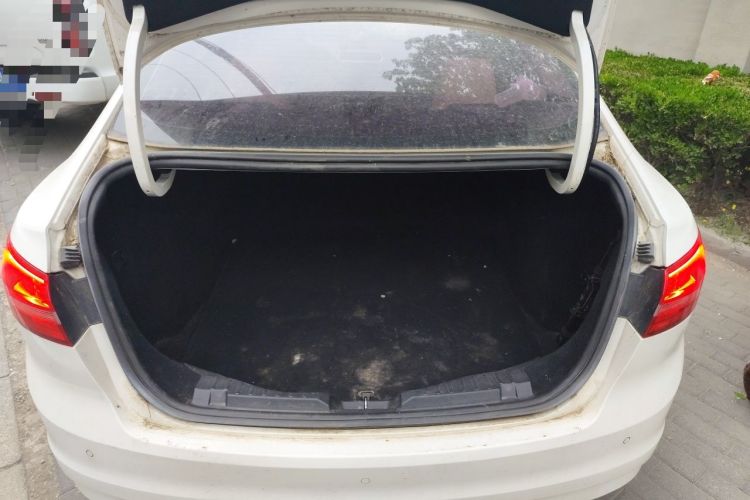Used Ford Escort 2015 1.5L Manual Comfort Model Trunk