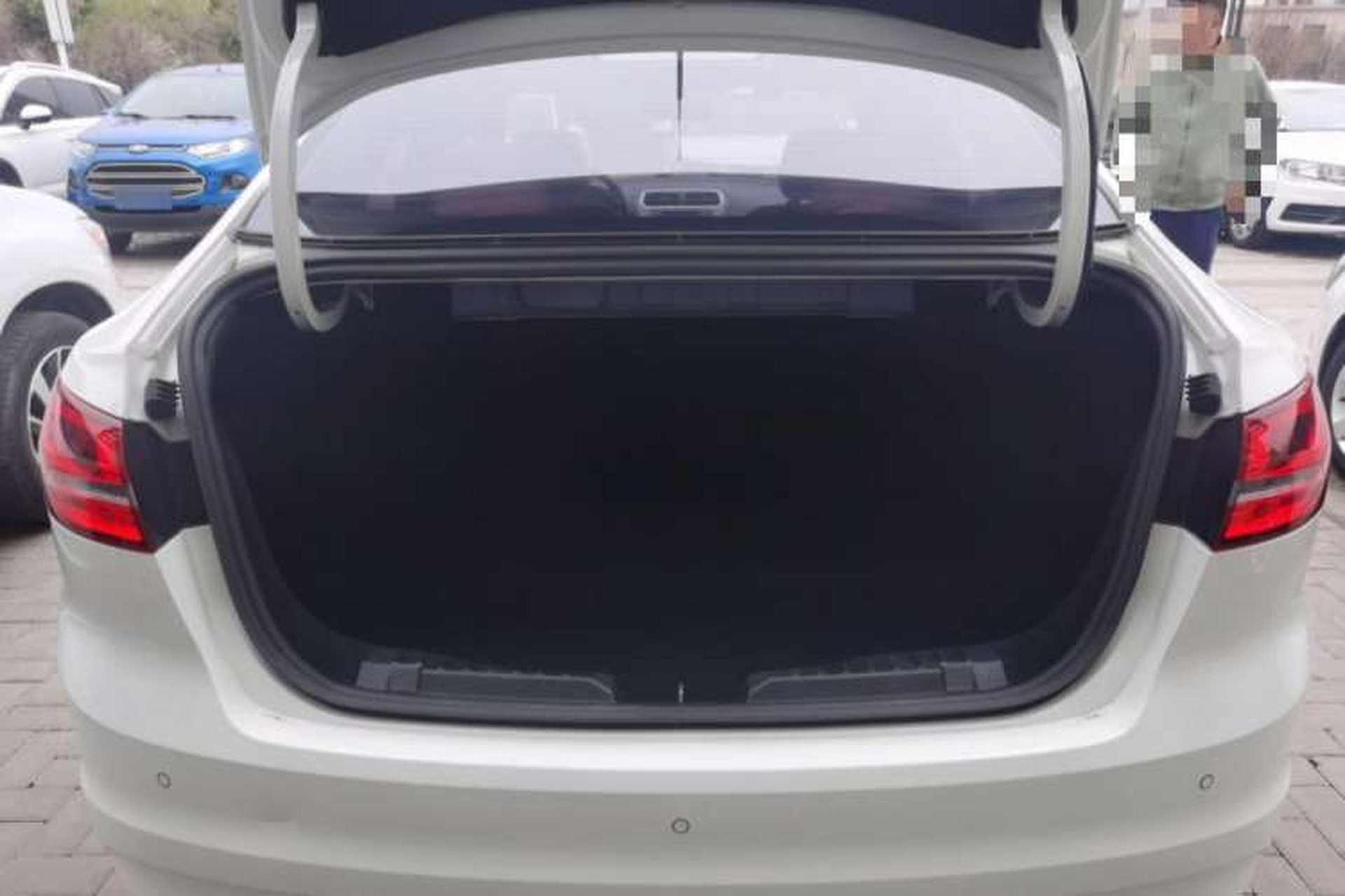 Used Ford Escort 2015 1.5L Manual Comfort Model Trunk