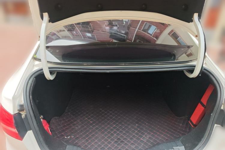 Used Ford Escort 2015 1.5L Automatic Fashion Model Trunk