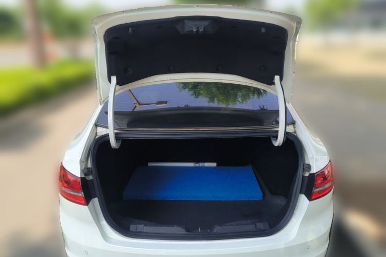 Used Ford Escort 2015 1.5L Automatic Comfort Edition Trunk