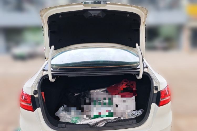 Used Ford Escort 2015 1.5L Automatic Fashion Model Trunk