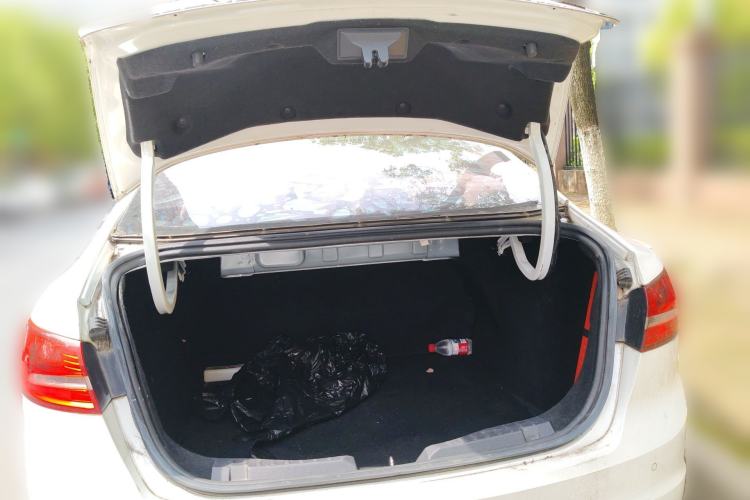 Used Ford Escort 2015 1.5L Automatic Fashion Model Trunk