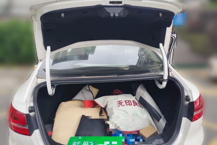 Used Ford Escort 2015 1.5L Automatic Fashion Model Trunk