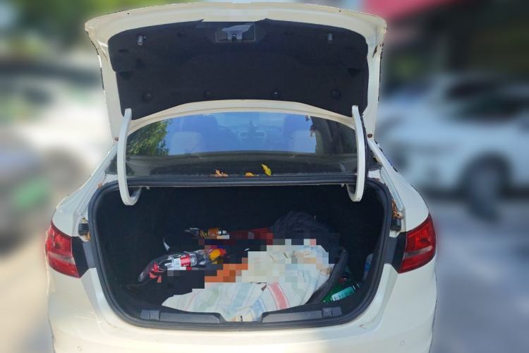 Used Ford Escort 2015 1.5L Automatic Fashion Model Trunk