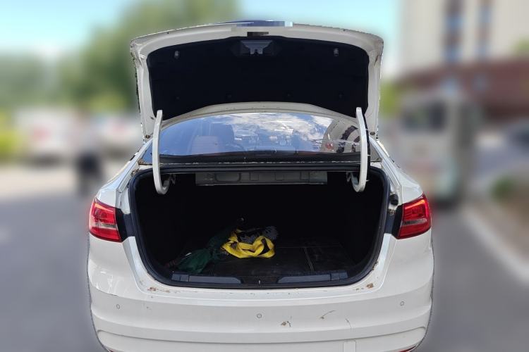 Used Ford Escort 2015 1.5L Manual Comfort Model Trunk