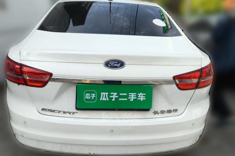 Used Ford Escort 2015 1.5L Automatic Fashion Model Trunk