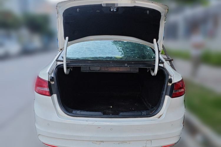 Used Ford Escort 2015 1.5L Manual Comfort Model Trunk