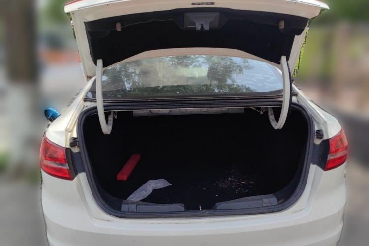 Used Ford Escort 2015 1.5L Automatic Fashion Model Trunk