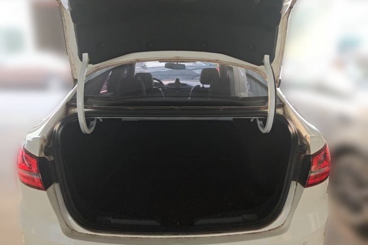 Used Ford Escort 2015 1.5L Automatic Fashion Model Trunk