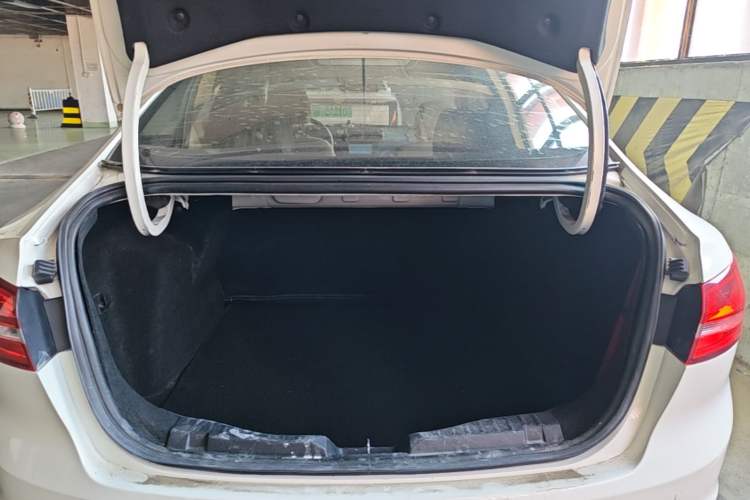 Used Ford Escort 2015 1.5L Manual Comfort Model Trunk