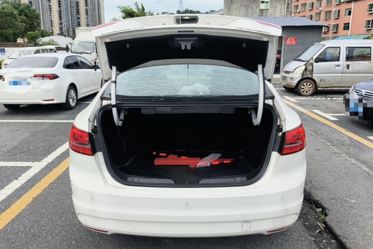 Used Ford Escort 2015 1.5L Manual Comfort Model Trunk