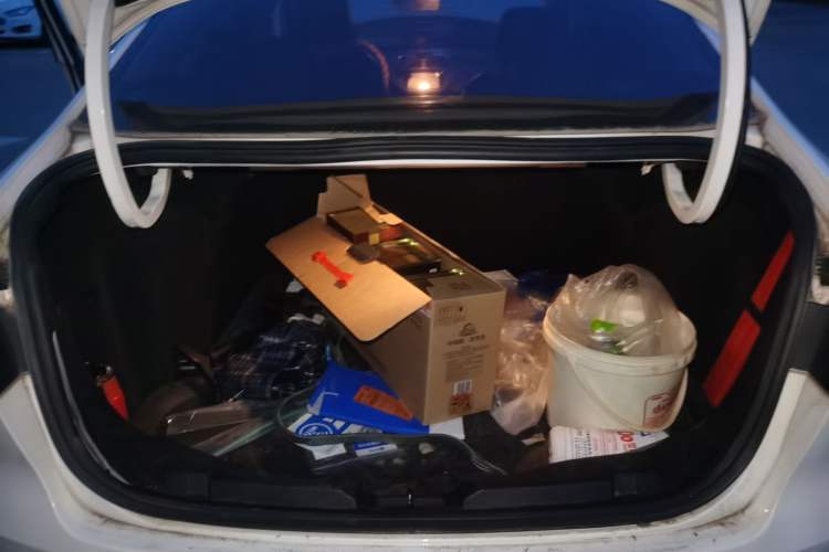 Used Ford Escort 2015 1.5L Automatic Comfort Edition Trunk