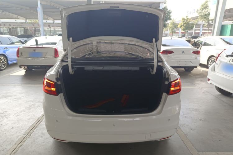 Used Ford Escort 2015 1.5L Automatic Comfort Edition Trunk