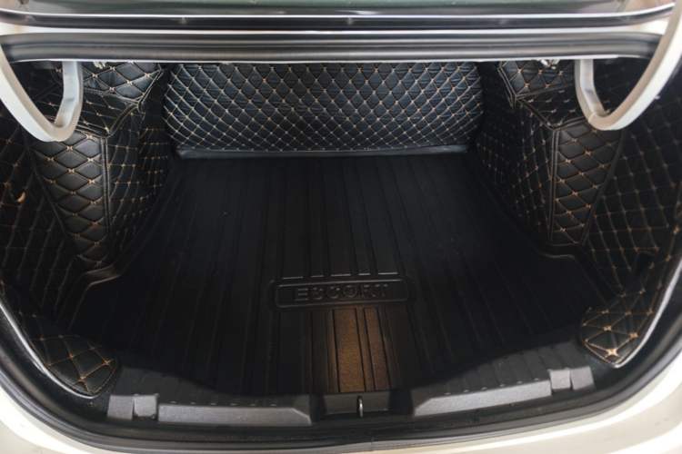 Used Ford Escort 2015 1.5L Manual Fashion Edition Trunk