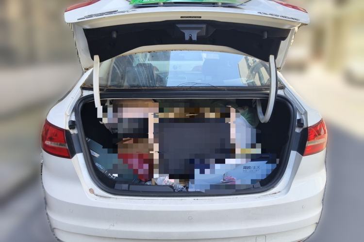Used Ford Escort 2015 1.5L Automatic Fashion Model Trunk