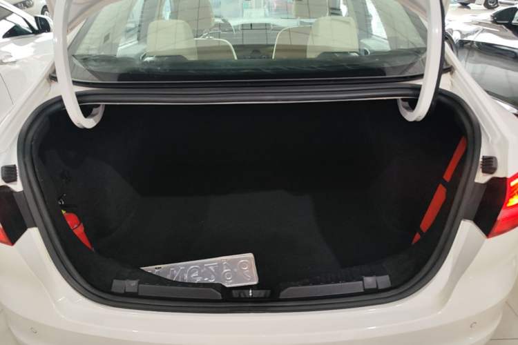 Used Ford Escort 2015 1.5L Manual Comfort Model Trunk