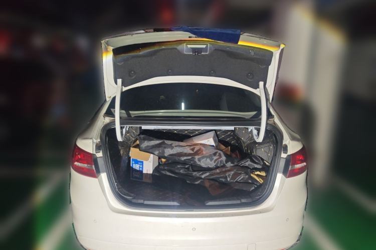 Used Ford Escort 2015 1.5L Automatic Fashion Model Trunk
