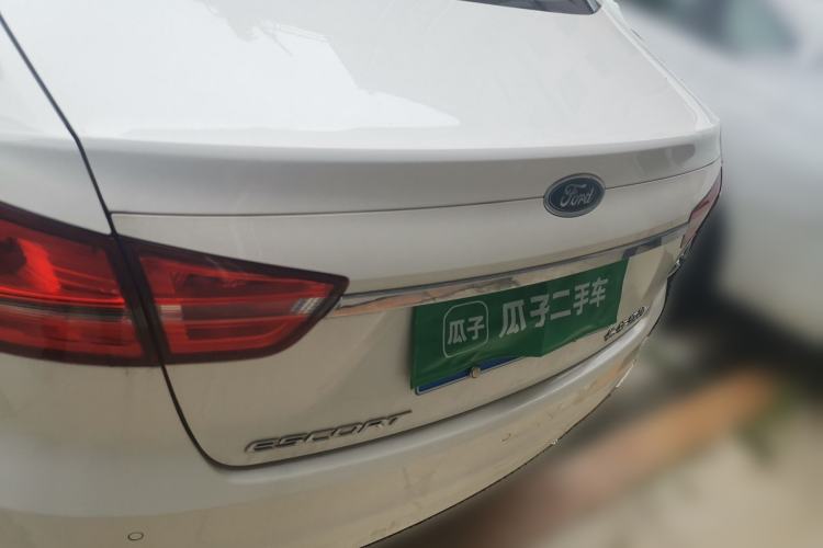 Used Ford Escort 2015 1.5L Automatic Comfort Edition Trunk