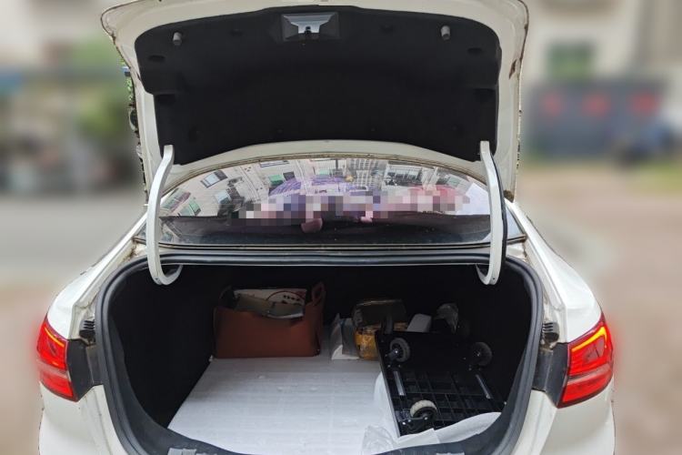 Used Ford Escort 2015 1.5L Automatic Fashion Model Trunk